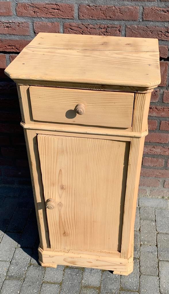 Antiek grenen nachtkastje, Ophalen, Zo goed als nieuw, Minder dan 45 cm, 70 cm of meer