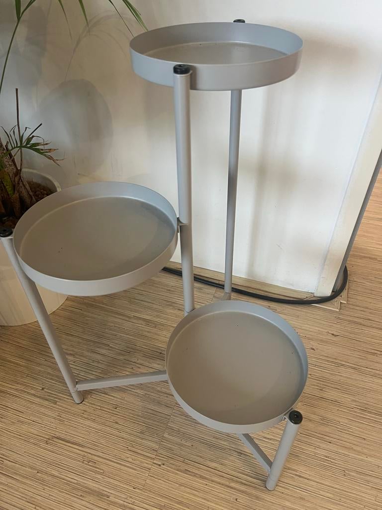 Ikea Olivblad plantenstandaard grijs, Ophalen, Gebruikt, Minder dan 60 cm, Binnen