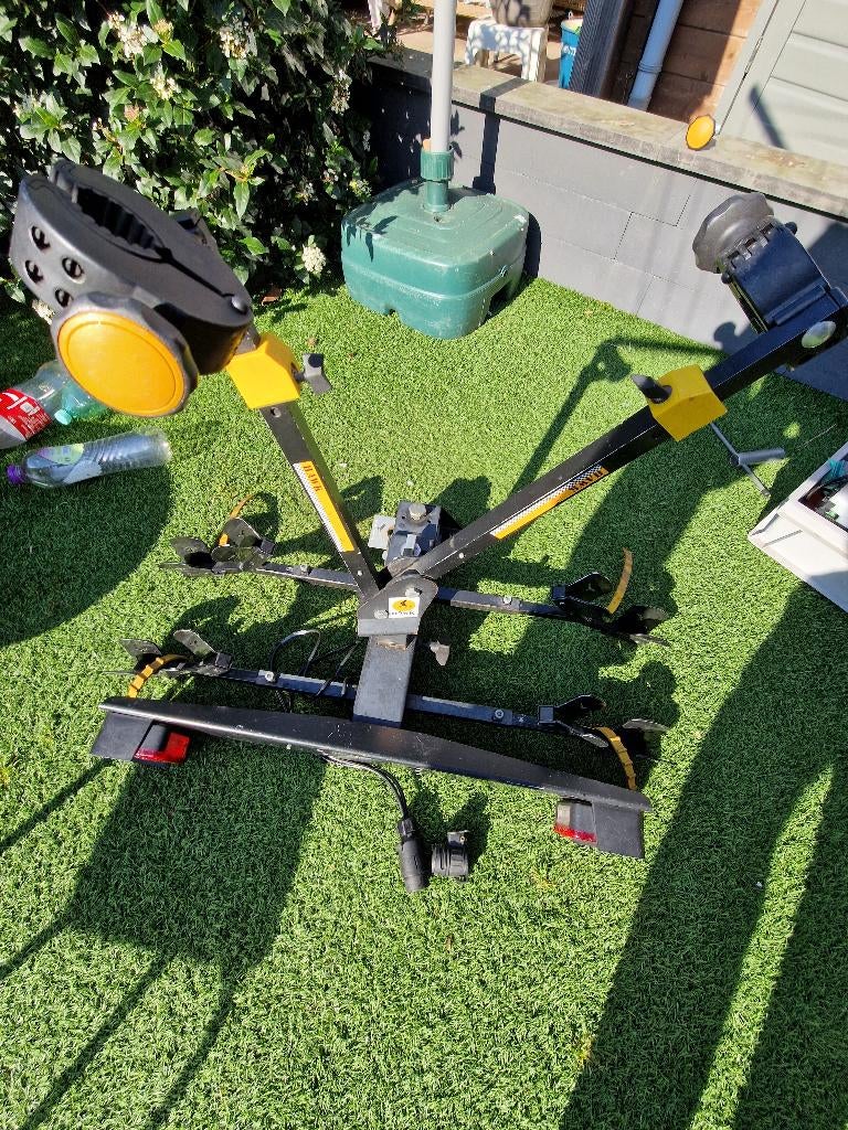 fietsendrager, Ophalen, 2 fietsen, Gebruikt, Trekhaakdrager