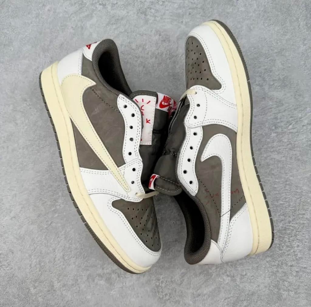 Nike Travis Scott X Air Jordan 1 Low Og, Kleding | Heren, Schoenen, Verzenden, Nieuw, Overige kleuren, Sneakers of Gympen
