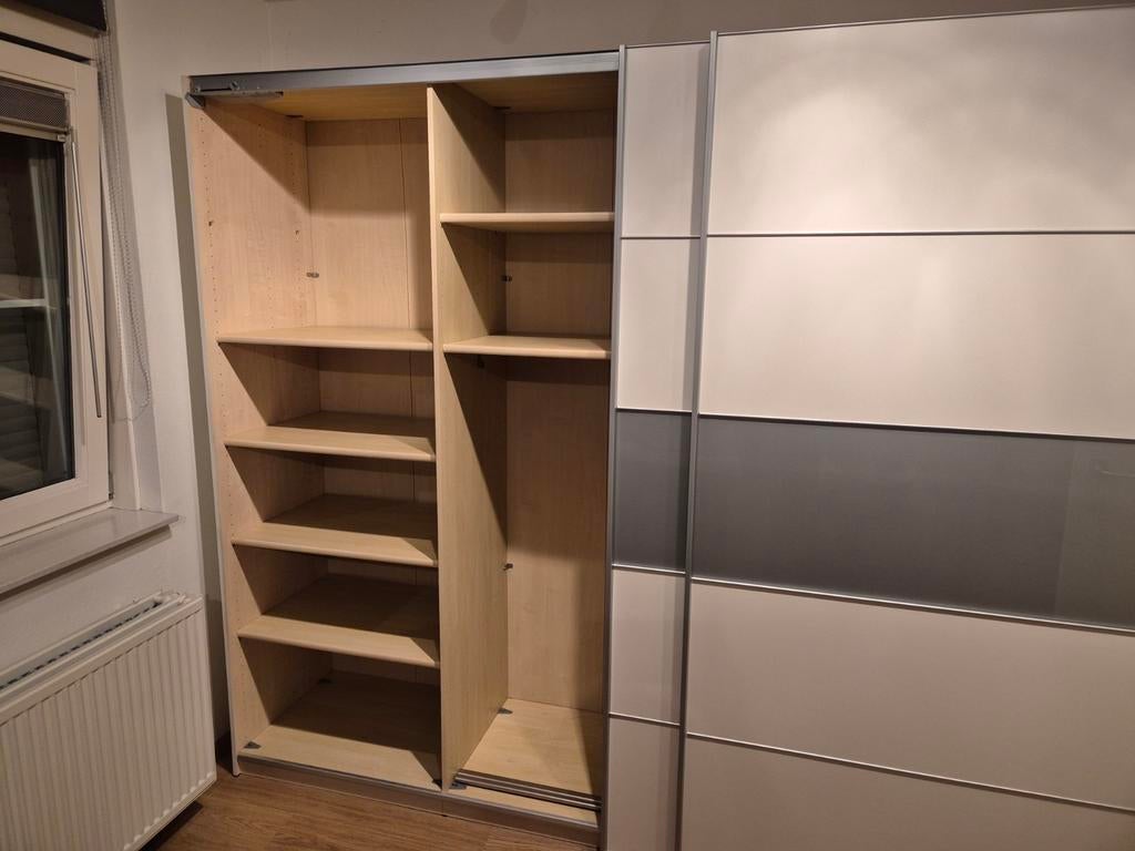 Garderobekast, Ophalen, Met deur(en), 200 cm of meer, Zo goed als nieuw