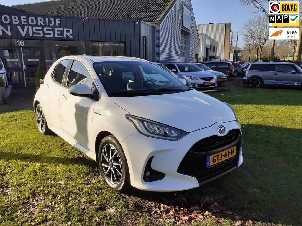 Toyota Yaris 1.5 Hybrid Dynamic, Gebruikt, 450 kg, Wit, 1490 cc