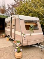Caravan te koop met STAPELBED 5 pers Retro ,Technisch goed, Caravans en Kamperen, Caravans, Bedrijf, 500 - 750 kg, Koelkast