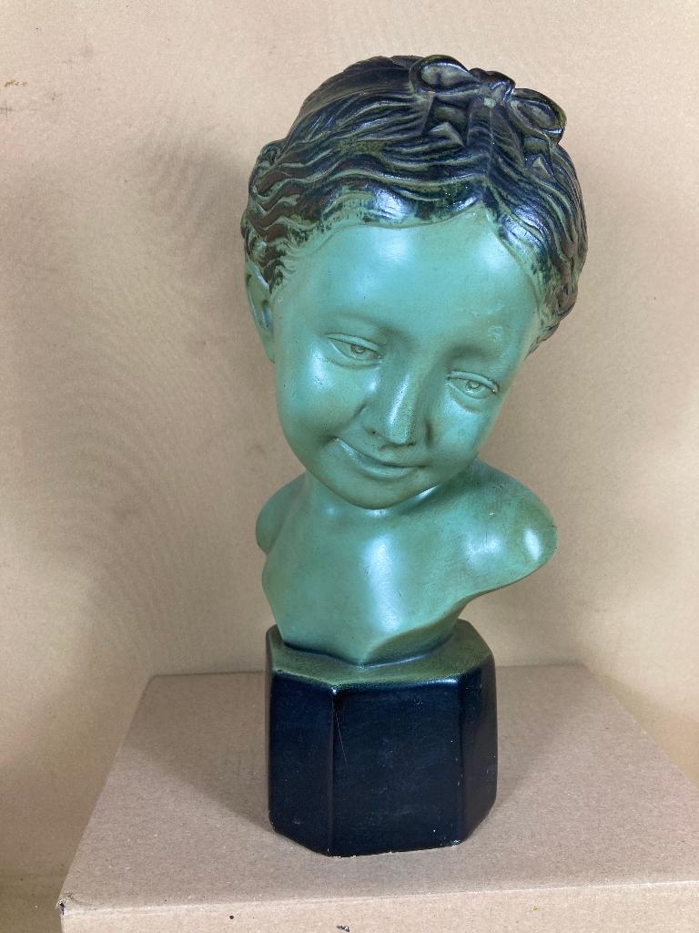 Art Deco gipsen buste van een meisje, Gips, Buste, Ophalen of Verzenden, 20 - 50 cm