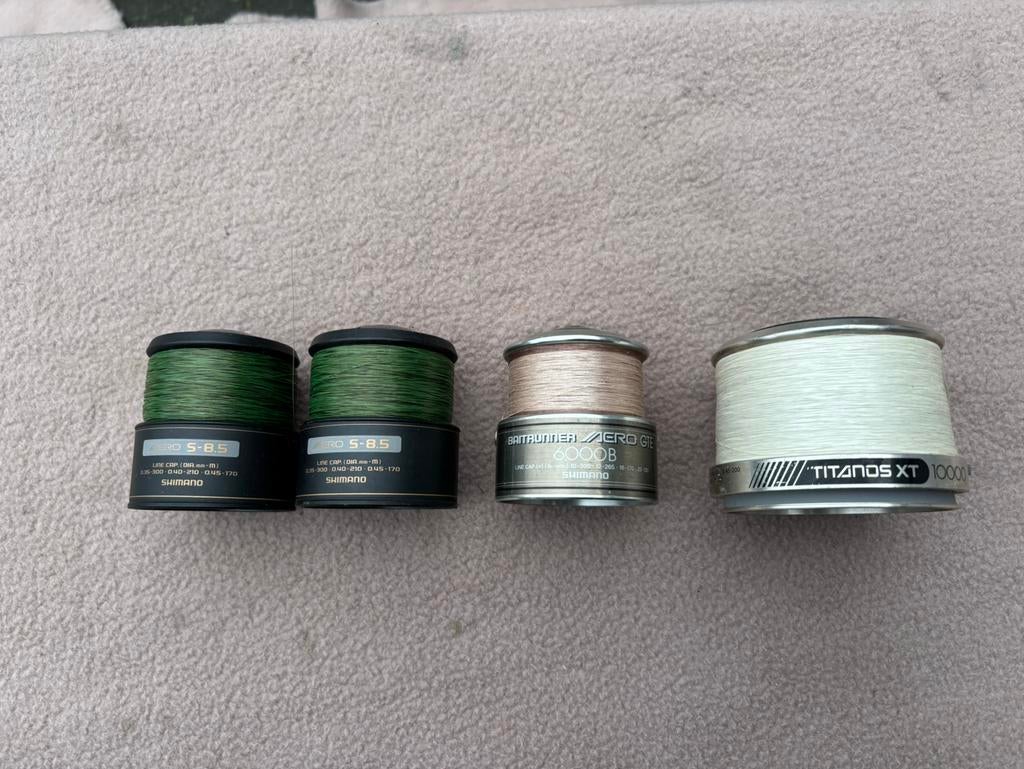 Shimano reservespoel titanos xt, 6000b en Aero s 8-5, Watersport en Boten, Hengelsport | Karpervissen, Gebruikt, Molen, Ophalen of Verzenden