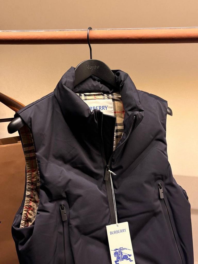 BURBERRY Navy Puffer Vest – Nieuw met label, Kleding | Heren, Bodywarmers, Nieuw, Overige maten, Blauw, Ophalen of Verzenden