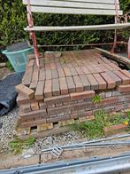 +/- 300 waaltjes hard getrommeld, Ophalen, Nieuw, Beton, Klinkers