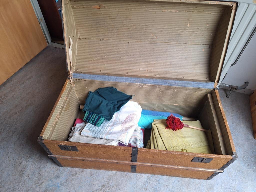 Antieke dekenkist / reiskoffer met 'Delft' label, Ophalen