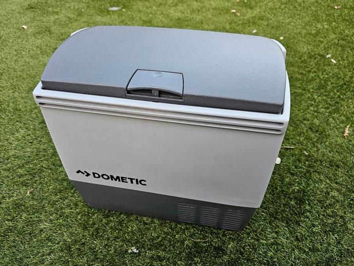 Dometic / Weaco CDF-18 compressor koelbox, Caravans en Kamperen, Koelboxen, Zo goed als nieuw, Koelbox, Compressor, Ophalen of Verzenden