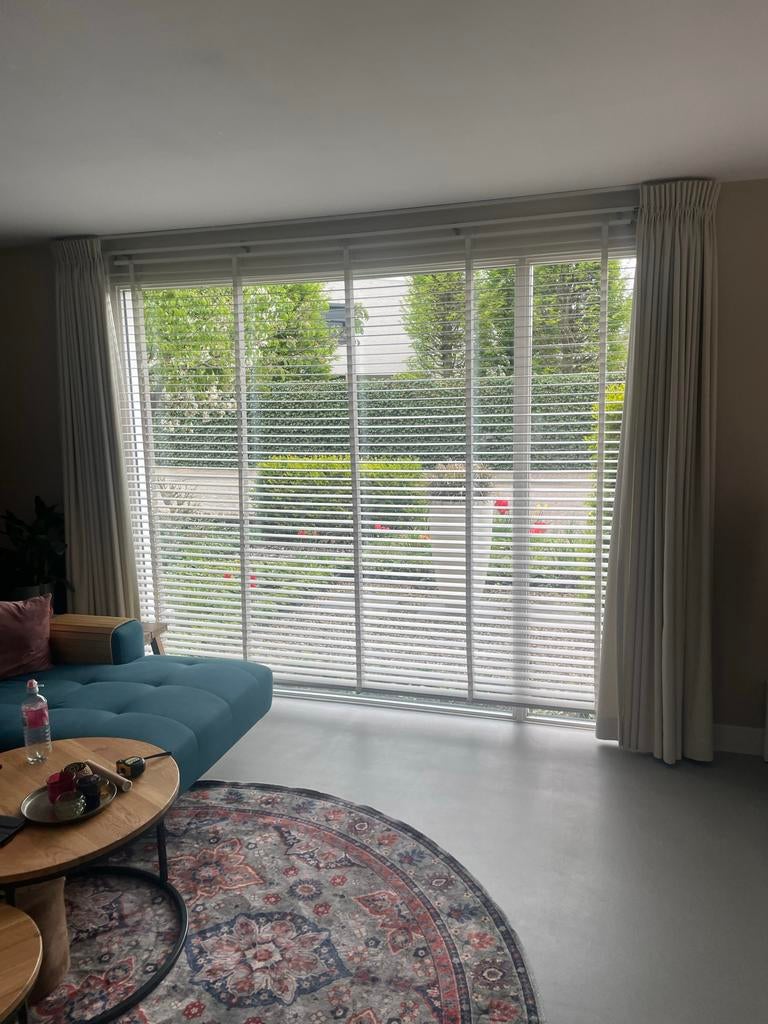 Lichte gordijnen te koop incl rails, Ophalen, 200 cm of meer, Wit, 150 tot 200 cm