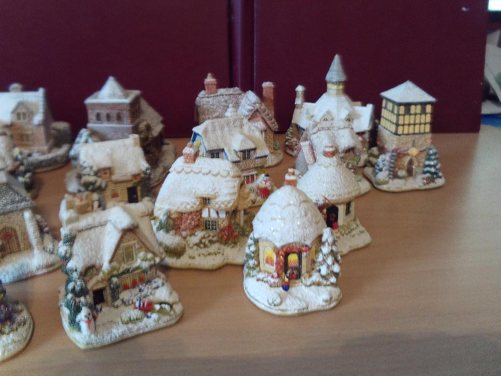 Lilliput Lane - verzameling sneeuwhuisjes, Ophalen of Verzenden