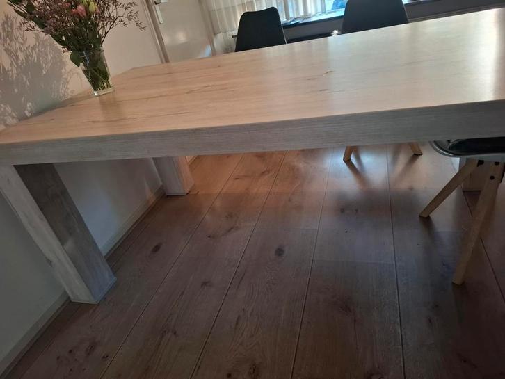 Eettafel 180x100 cm met lichte beschadiging op tafelblad, Huis en Inrichting, Tafels | Eettafels, Gebruikt, 100 tot 150 cm, 150 tot 200 cm