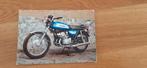 Kawasaki HI500 3cil. Reclame kaart, Ophalen of Verzenden, 1980 tot heden, Ongelopen, Voertuig