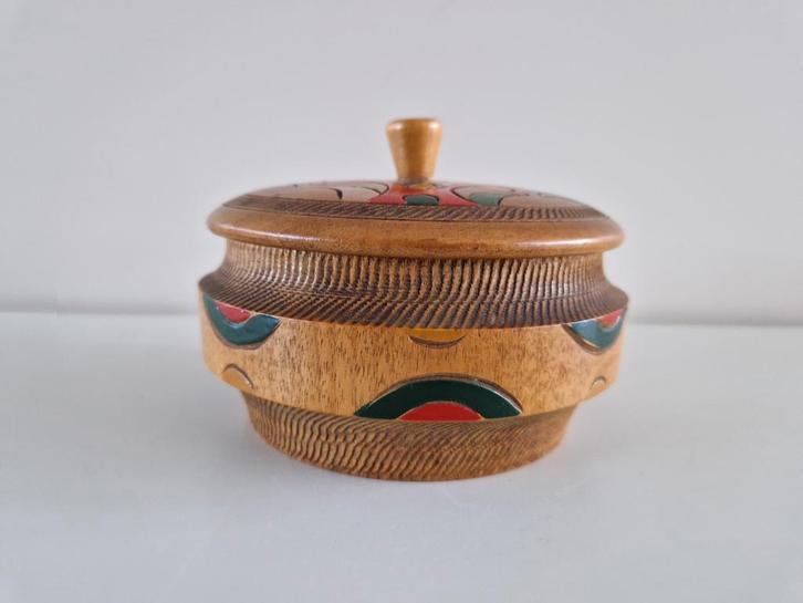 Amsterdamse School dekseldoos. Batik steil., Antiek en Kunst, Kunst | Beelden en Houtsnijwerken, Ophalen of Verzenden