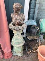 Antieke zuil met gietijzeren borst beeld, Ophalen