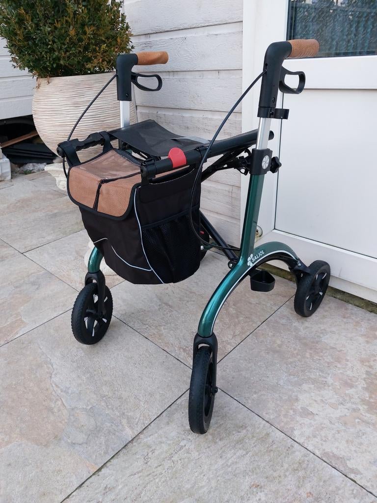 Saljol ook in zwart carbon  lichtgewicht Nieuwste rollator, Diversen, Rollators, Ophalen of Verzenden, Lichtgewicht