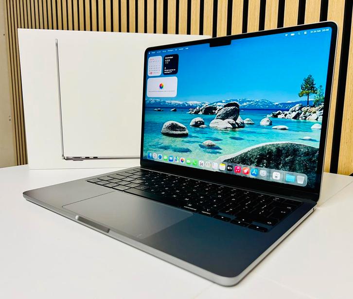 Macbook Air 13inch | M3 | 2024 | NIEUWSTAAT MET OFFICE, Computers en Software, Apple Macbooks, Zo goed als nieuw, MacBook Air