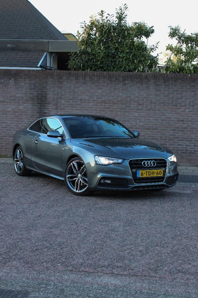 Audi A5 1.8 Tfsi 125KW Coupe 2014 Grijs, Voorwielaandrijving, Euro 5, Zwart, 4 cilinders