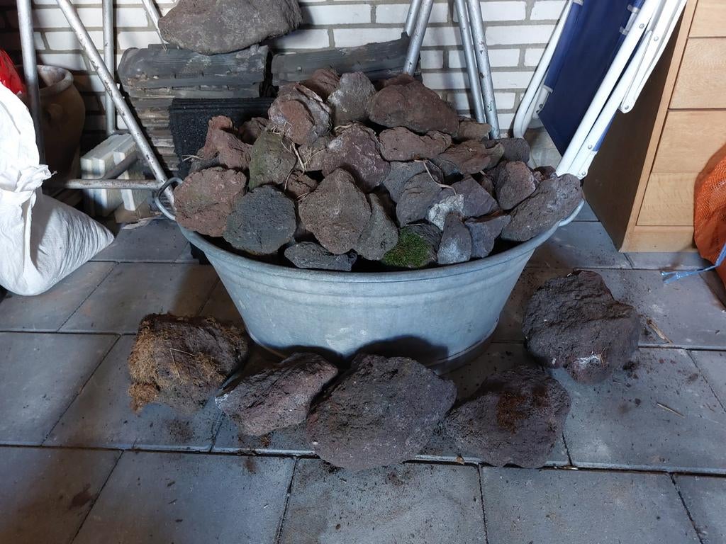 Grote partij lavastenen voor in de tuin, Gebruikt, Ophalen of Verzenden, Kei, Lava