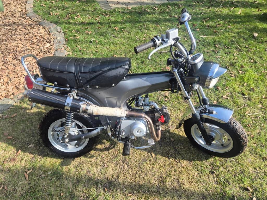 Honda dax (skyteam) (gereserveerd), Fietsen en Brommers, Ophalen, Overige typen