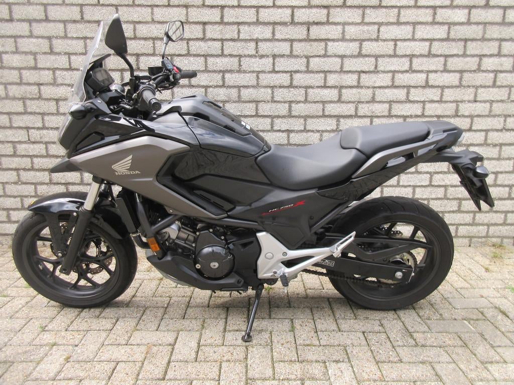Honda NC750X DCT (bj 2021), Motoren, Bedrijf, Naked bike