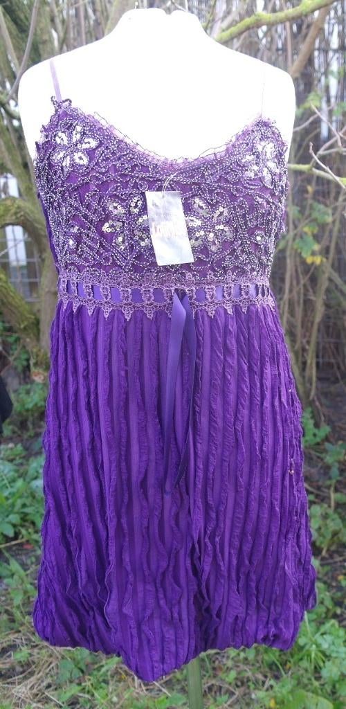 Prachtige paarse jurk. Pailletjes mt M merk Loliniss, Maat 38/40 (M), ., Paars, Nieuw