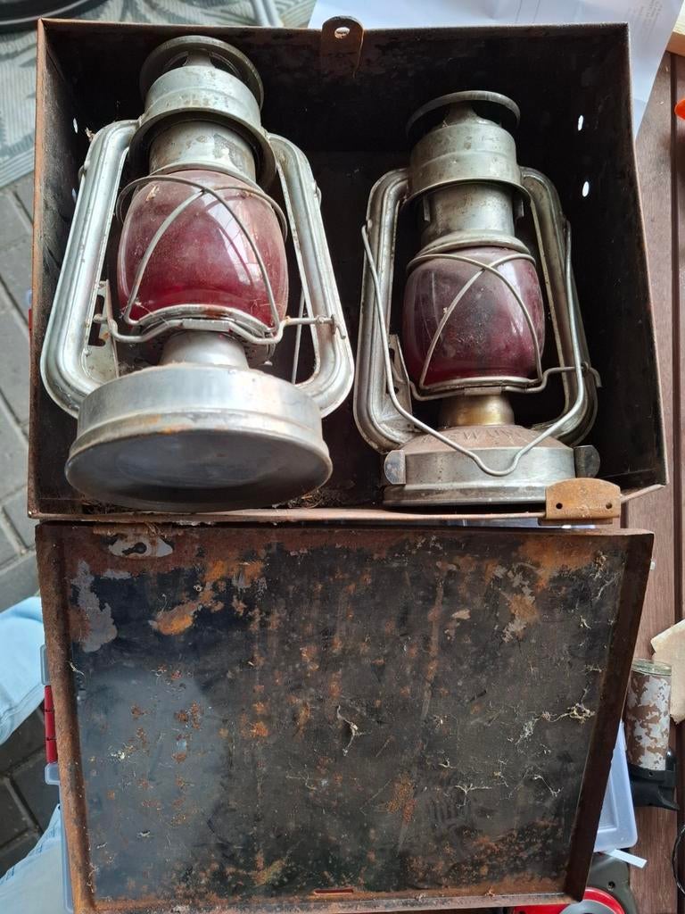 Petroleum kerosine lamp rhewum st 5 oud antiek in oude kist, Antiek en Kunst, Ophalen of Verzenden