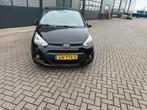Hyundai i10 1.0 5DR 2015 Zwart airco, Auto's, Hyundai, 31 €/maand, 4 stoelen, Origineel Nederlands, Handgeschakeld