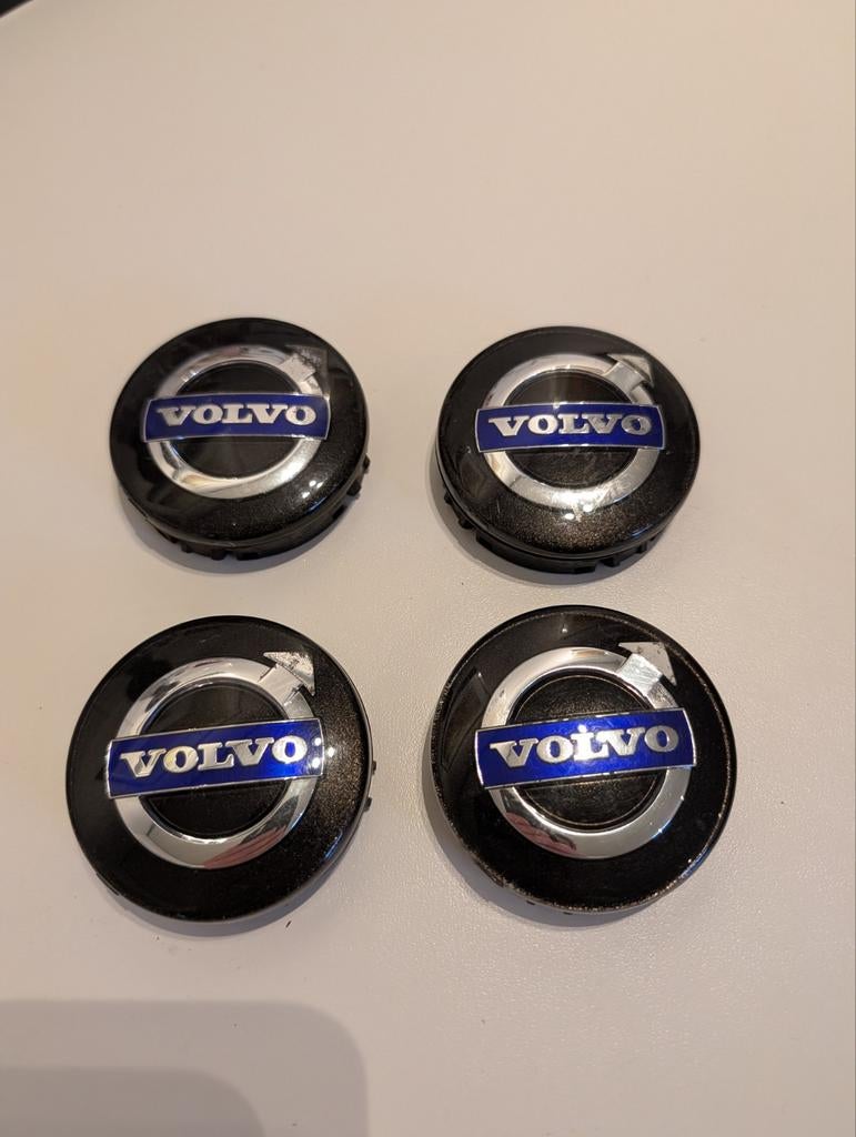 Originele Volvo naafkapjes (4 stuks) in zwart, Ophalen of Verzenden, Gebruikt