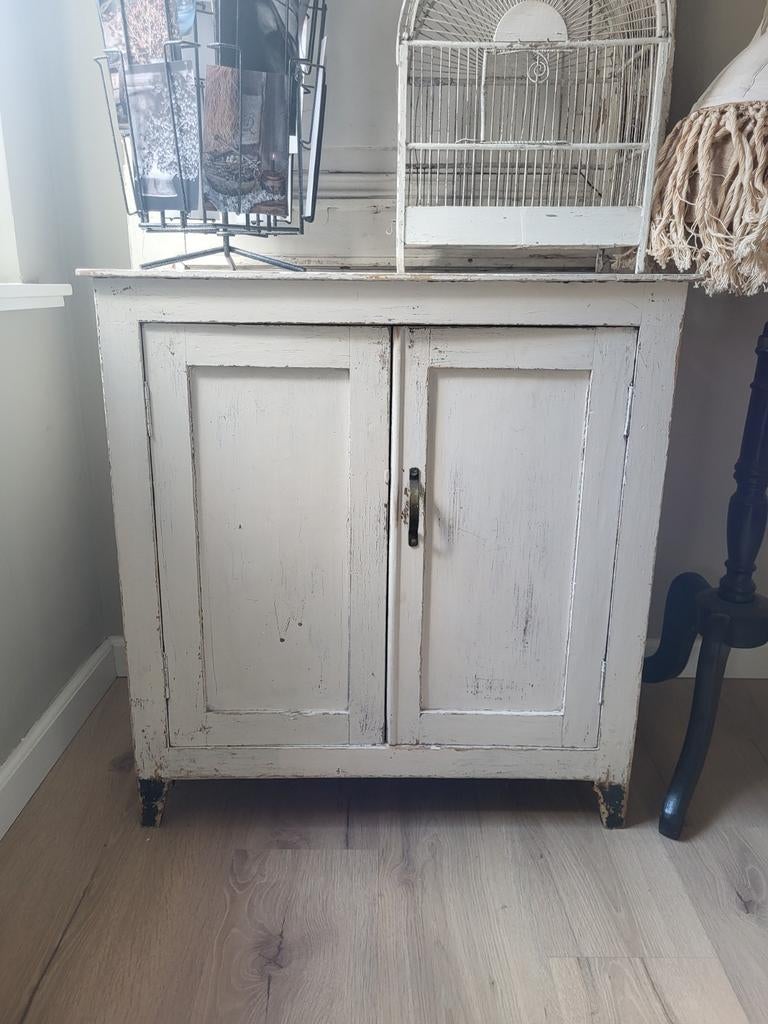 Oud Frans kastje, Antiek en Kunst, Ophalen