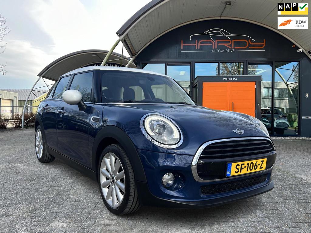 Mini Mini 1.5 Cooper Serious Business NAVI LED 1e EIG RIJKLA, Auto's, Mini, Bedrijf, Te koop, Cooper, ABS, Airbags, Airconditioning