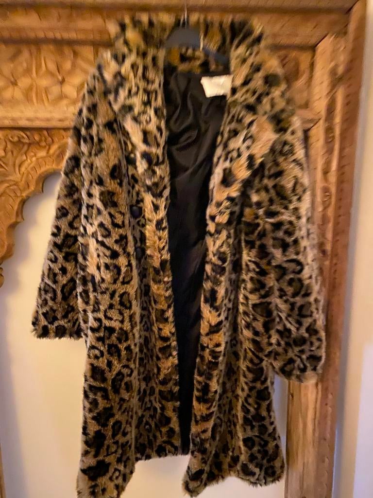 Mooie panter jas, zo goed als nieuw, Kleding | Dames, Jassen | Zomer, Zo goed als nieuw, Maat 38/40 (M), Overige kleuren, Ophalen of Verzenden