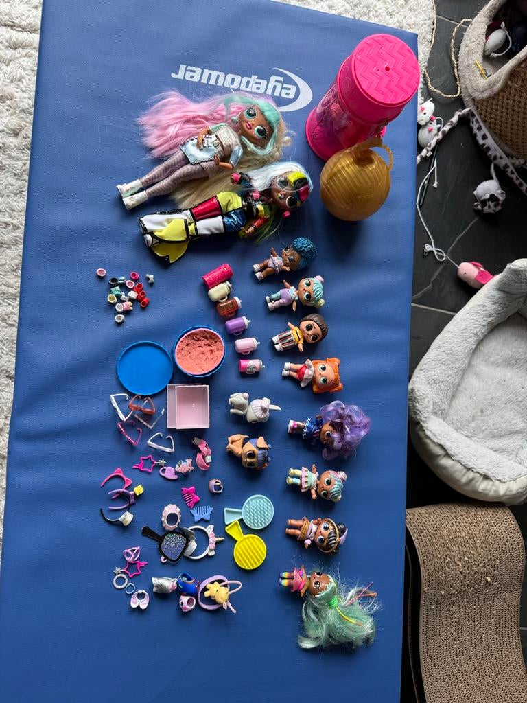 Grote collectie LOL Surprise poppen, huisdieren en accessoir, Kinderen en Baby's, Speelgoed | Poppen, Ophalen of Verzenden, Gebruikt