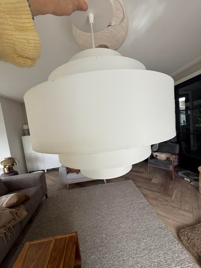 Witte hanglamp Jysk, Huis en Inrichting, Lampen | Hanglampen, Ophalen, Zo goed als nieuw, Minder dan 50 cm