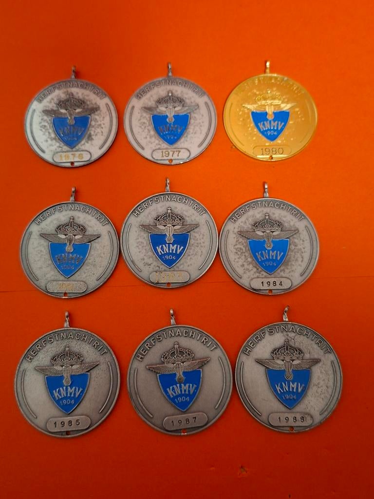 9 stuks KNMV HERFSTNACHTRIT, Verzamelen, Ophalen of Verzenden, Gebruikt, Auto's