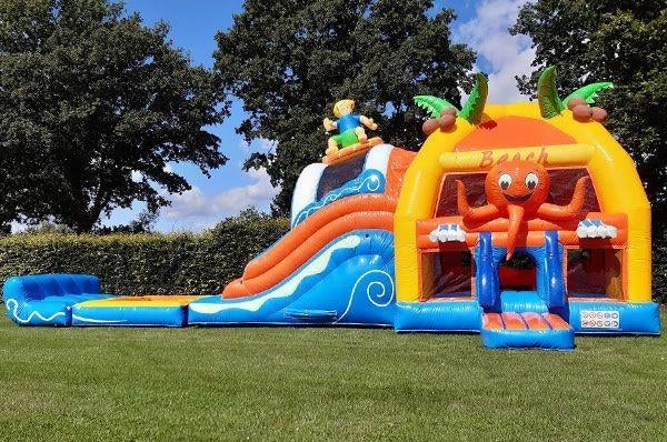 Springkussen Beach multiplay te huur glijbaan zwembad, Ophalen, Zo goed als nieuw