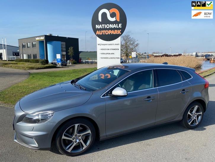 Volvo V40 | 2014 | 2.0 D4 R-Design Business | APK, Auto's, Volvo, Bedrijf, Te koop, V40, ABS, Airbags, Airconditioning, Boordcomputer