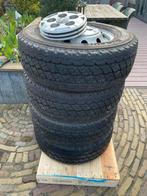 Vier Duravis banden met velgen/wieldoppen, Ophalen, 18 inch, Banden en Velgen, Zomerbanden