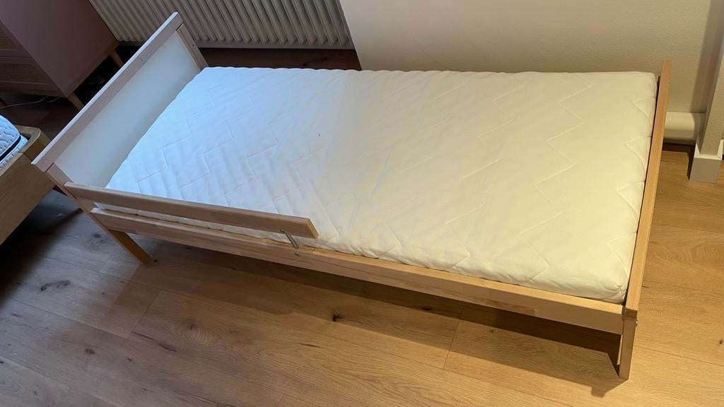 Ikea Sniglar Peuterbed 70x160, met matras, lattenbodem, hoes, Kinderen en Baby's, Kinderkamer | Bedden, 70 tot 85 cm, 140 tot 160 cm