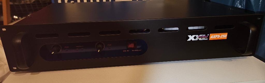 Versterker, Overige merken, Gebruikt, Ophalen of Verzenden, 60 tot 120 watt