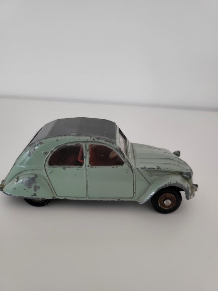 DINKY TOYS - Citroën 2ch réf. 558 - 1/43 - Collection