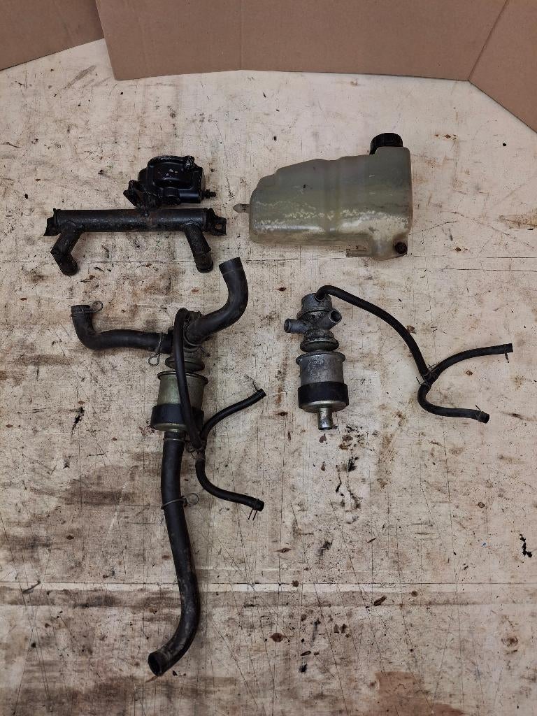 Q7 Kawasaki z1300 en gtr 1000 onderdelen ( z 1300  zg zg1300, Ophalen, .., .., ..