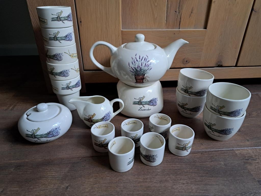 Eierdopjes roomstel melk suikerpot Jet Ter Steege lavendel, Huis en Inrichting, Keuken | Servies, Zo goed als nieuw, Overige typen