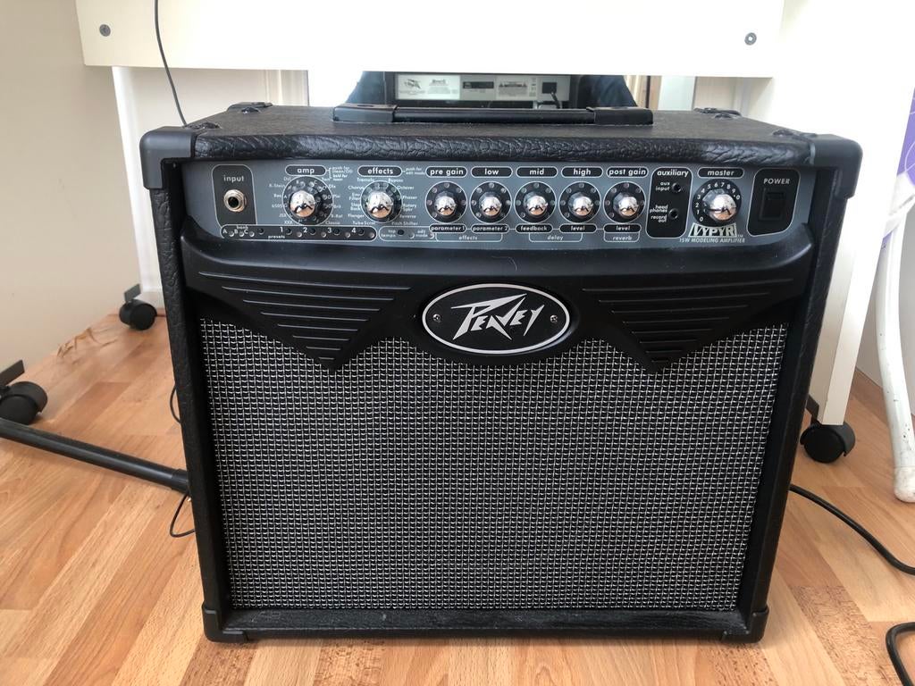 Peavey Vypyr 15W Gitaarversterker, Muziek en Instrumenten, Ophalen, Gebruikt, Gitaar, Minder dan 50 watt