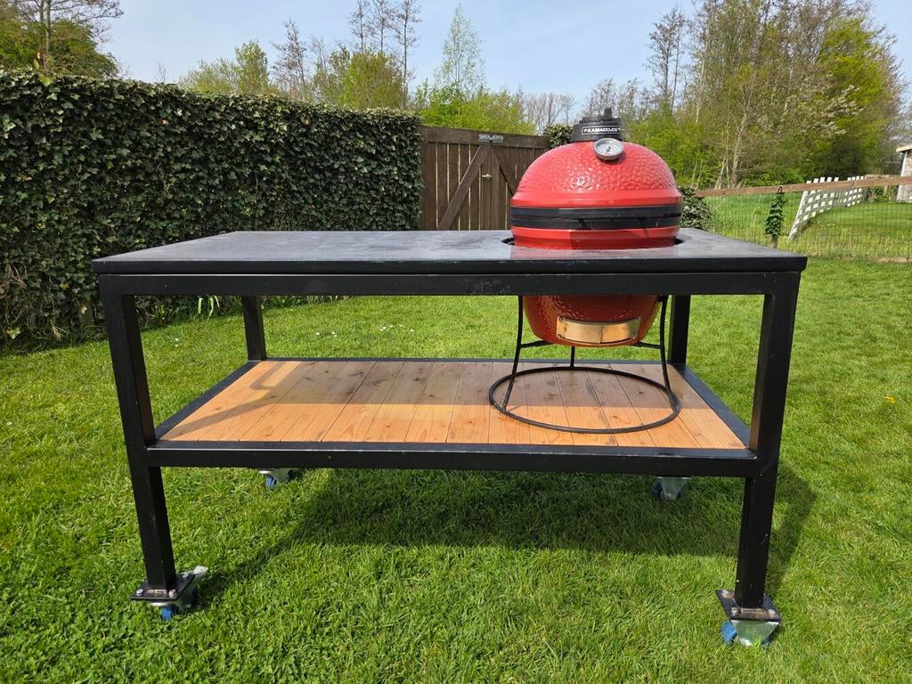 Kamado joe barbecue in buitenkeuken, Tuin en Terras, Buitenkeukens, Gebruikt, Houtskool, Inbouw, Ophalen of Verzenden