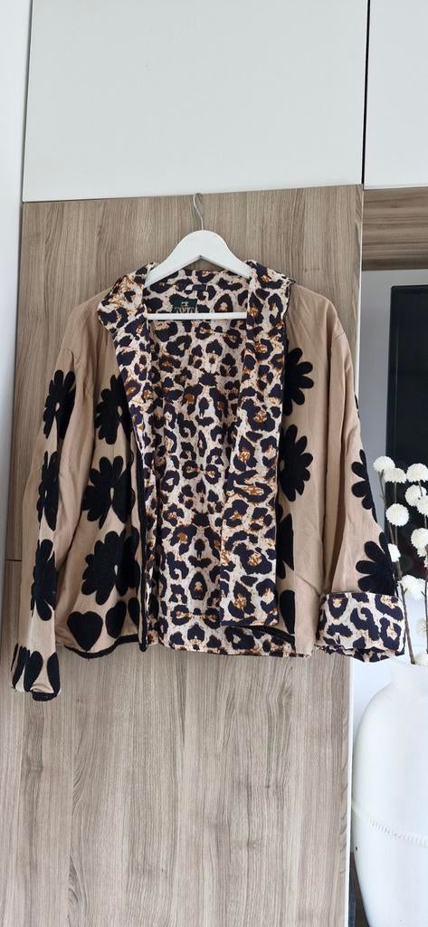 Tout Vintage, Suzani jasje uit India - One Size, Onbekend, Ophalen of Verzenden, Gedragen, Beige