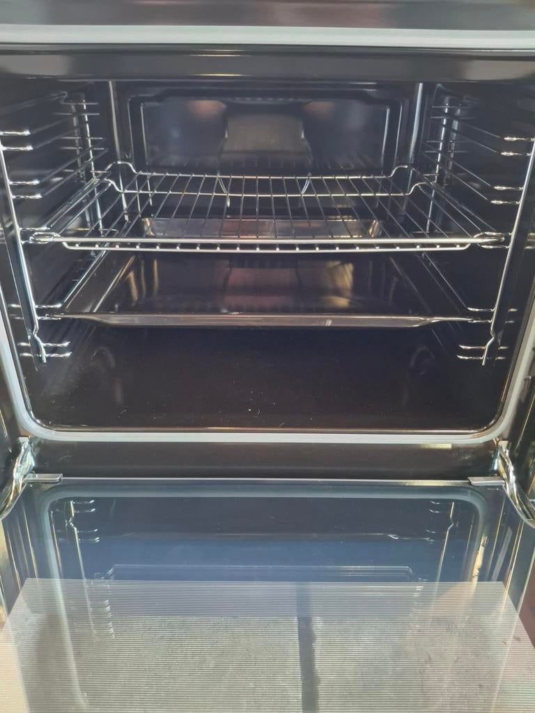 Zogoed als nieuwe Vrijstaand fornuis met 4 gaspitten en oven, Witgoed en Apparatuur, Fornuizen, Bosch, Bosch@yahoo.com, Zo goed als nieuw