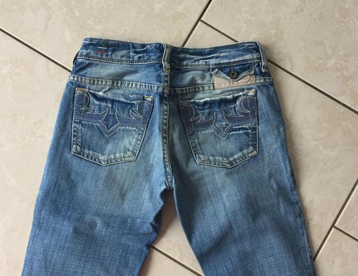 ZGAN Diesel spijkerbroek maat 26 (XS/S) - heel leuk!, Kleding | Dames, Spijkerbroeken en Jeans, Zo goed als nieuw, W27 (confectie 34) of kleiner