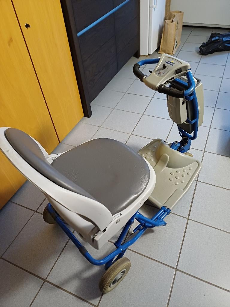 Opvouwbare scootmobiel, 10 km/u of minder, Gebruikt, 36 t/m 45 km, Ophalen
