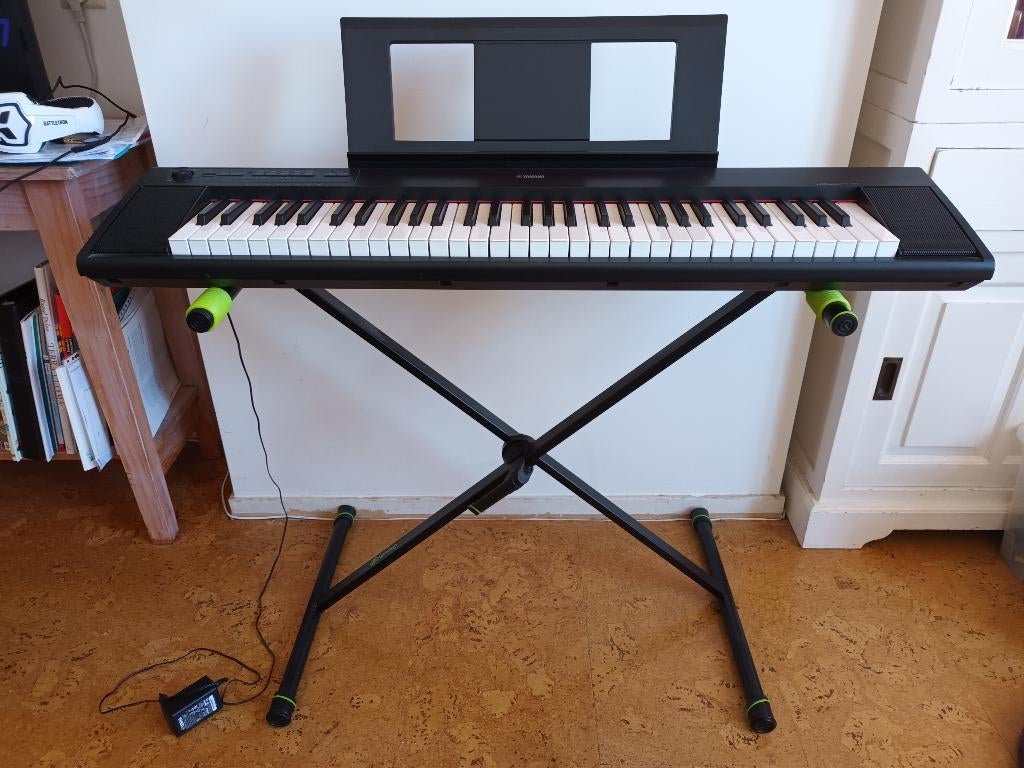 Yamaha Piaggero NP12 electrische piano/keyboard, Ophalen, 61 toetsen, Yamaha, Zo goed als nieuw